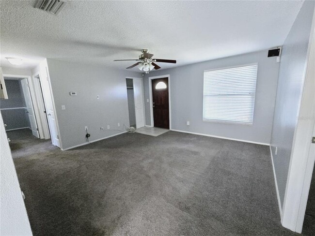 Building Photo - 1402 N Bracewell Dr