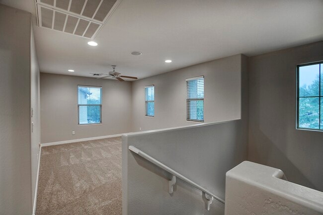 Building Photo - 2868 E Binner Dr