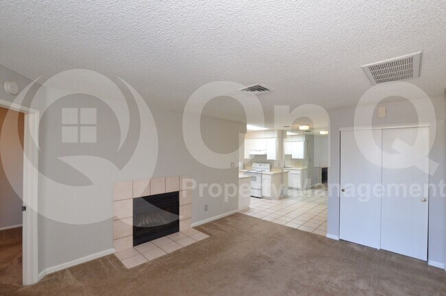 Building Photo - 4820 N 89th Ave