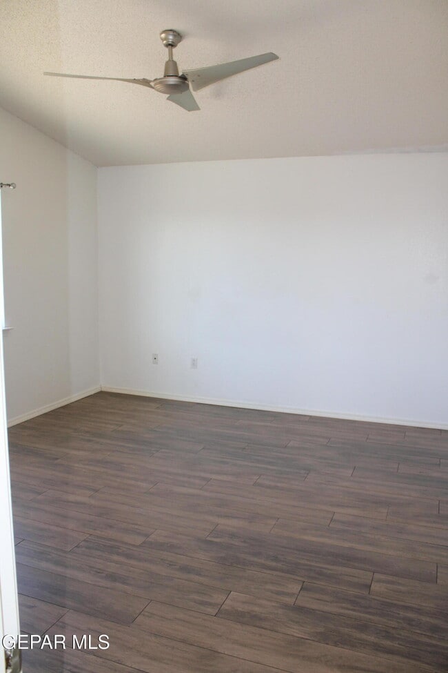 Building Photo - 13985 Sandy Rock Dr