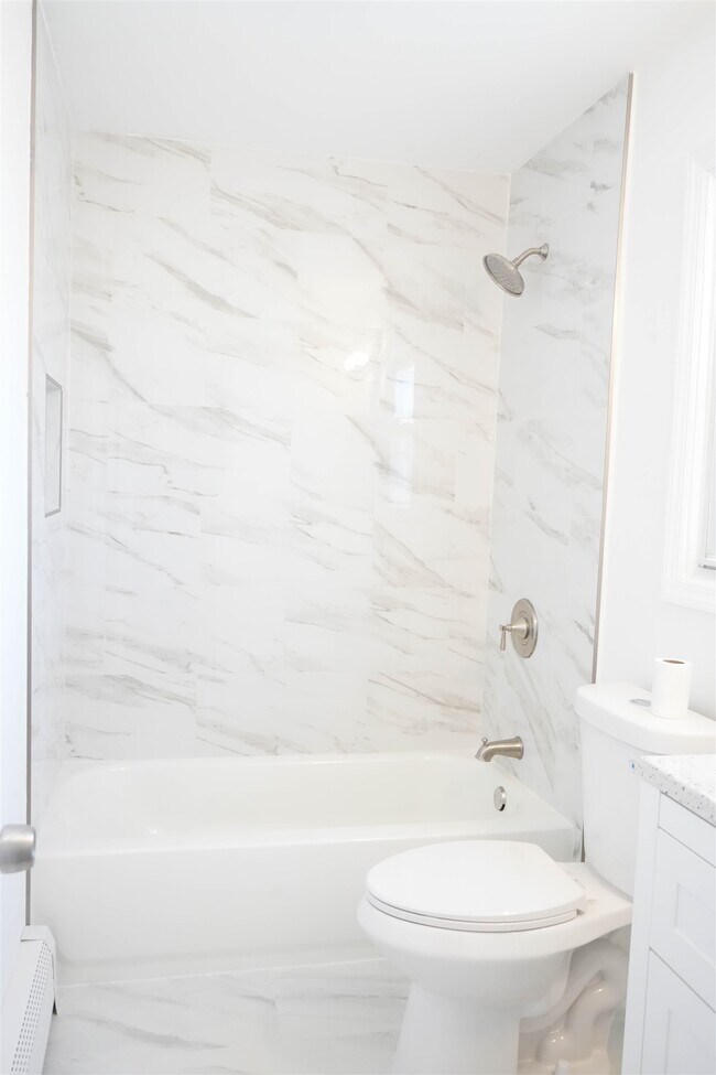 Building Photo - 300 Cator Ave