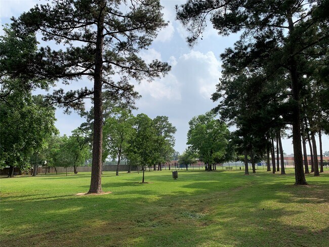 Building Photo - 20703 Riviere Ln