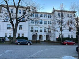 Building Photo - 3409 Greenway