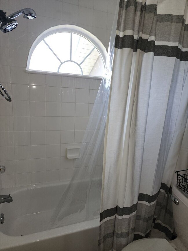 Building Photo - Fleming Island Fully Furnished Home... TWO...