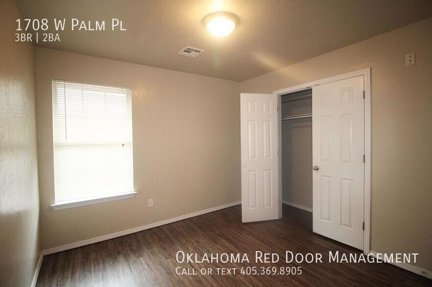 Building Photo - 1708 W Palm Pl