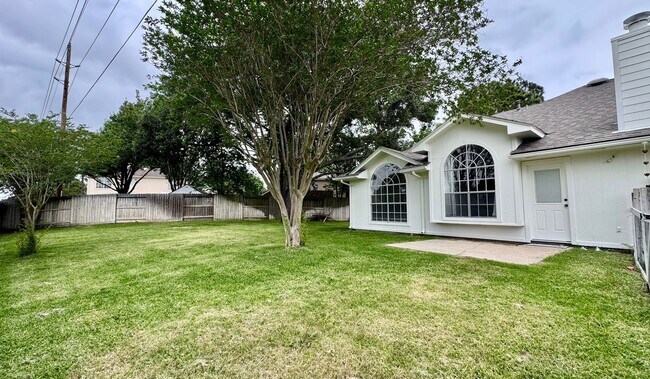 Building Photo - 15027 Winding Black Cherry Ln