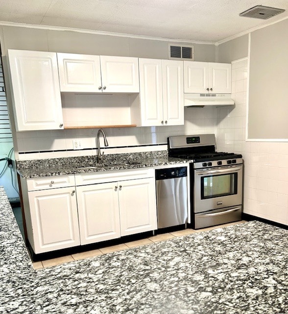 Building Photo - 302 Kelly Ct