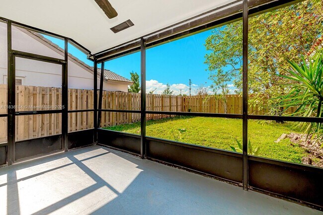 Building Photo - 15510 Gauntlet Hall Manor