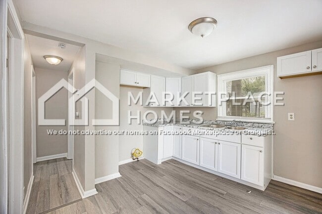 Building Photo - 8242 Jackson Ave