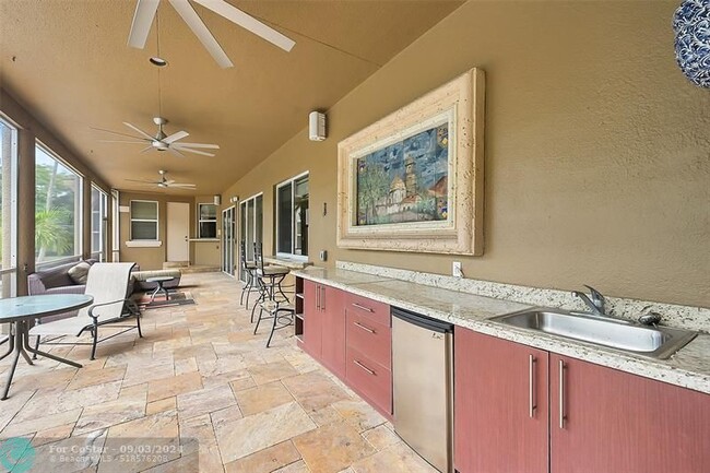 Building Photo - 4200 Coral Hills Dr