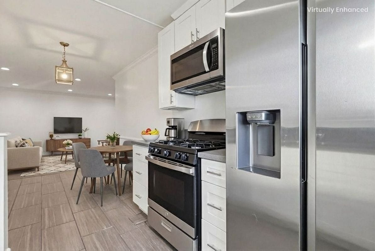 Building Photo - 6065 Pickford Pl