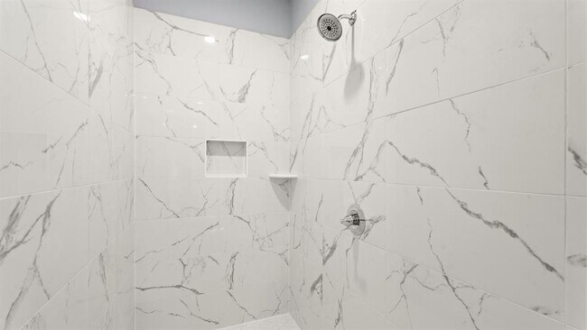 Building Photo - 12624 E Hefner Rd