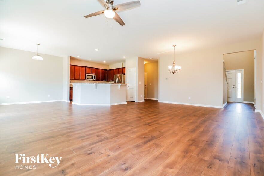 Building Photo - 343 Bradley Bend Dr