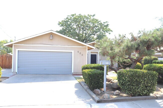 Building Photo - 400 S Crawford Ave