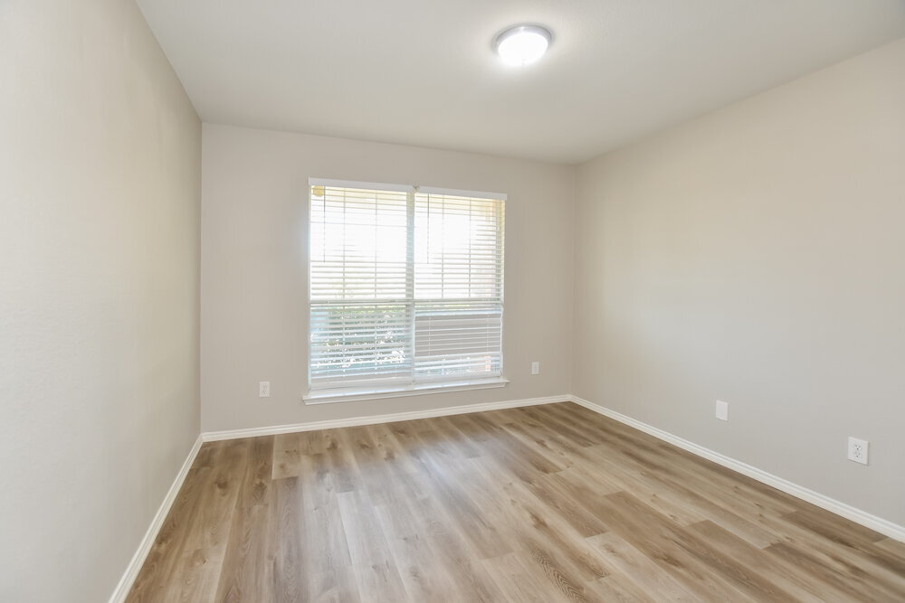 Building Photo - 705 Orchid Blvd