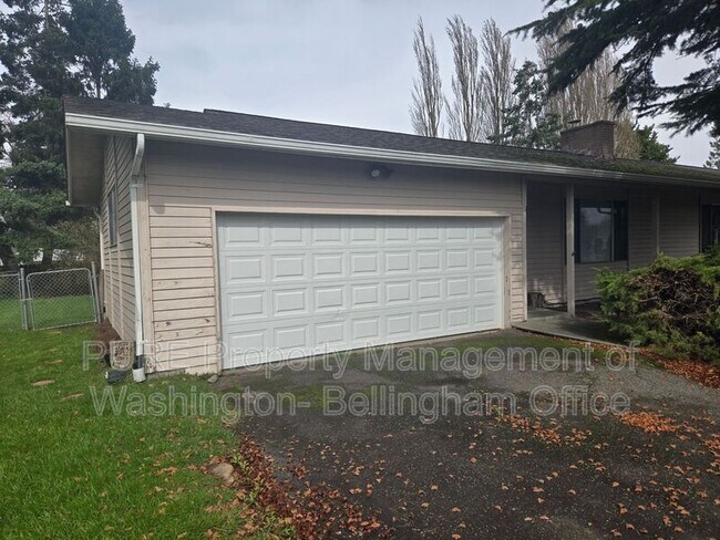 Building Photo - 3366 Cherrywood Ave