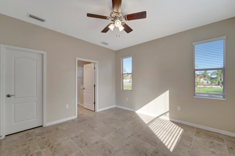 Building Photo - 27133 Ipswich Dr