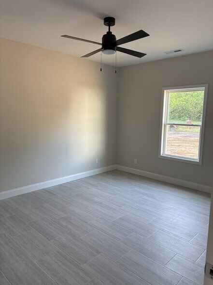 Building Photo - 458 County Road 279