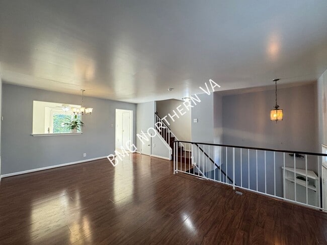 Building Photo - 7343 Rokeby Dr