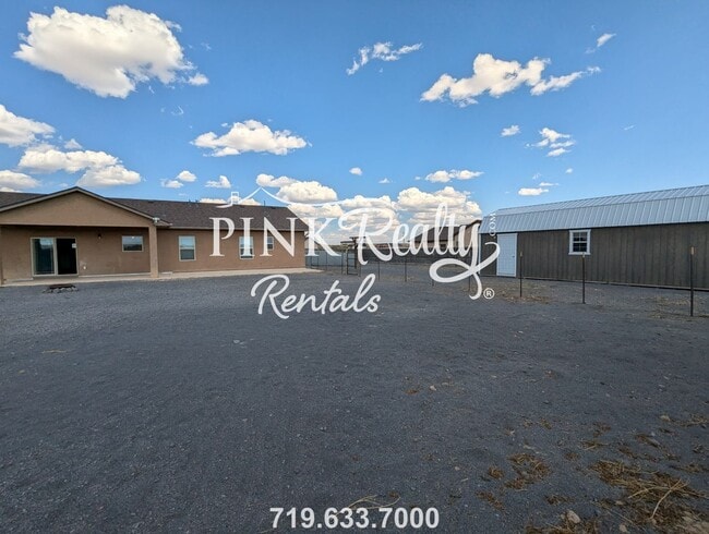 Building Photo - 1325 N Challenger Pl