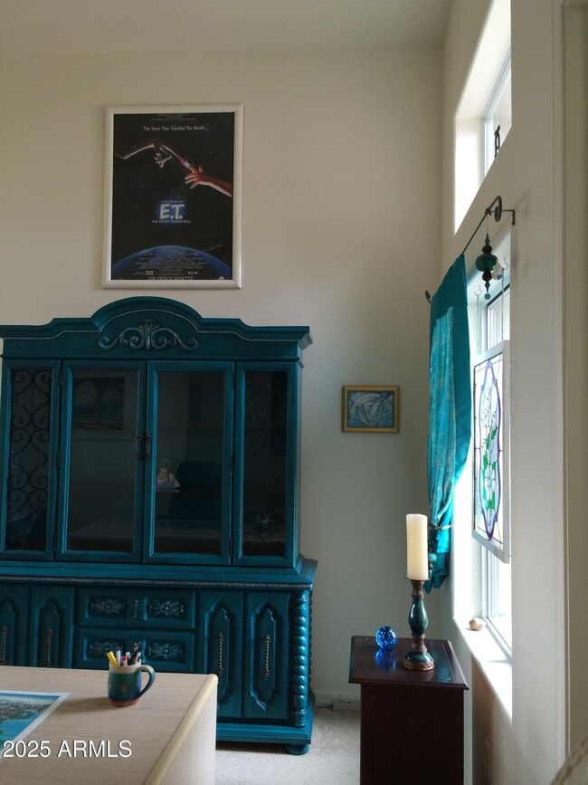 Building Photo - 5715 E la Privada Dr