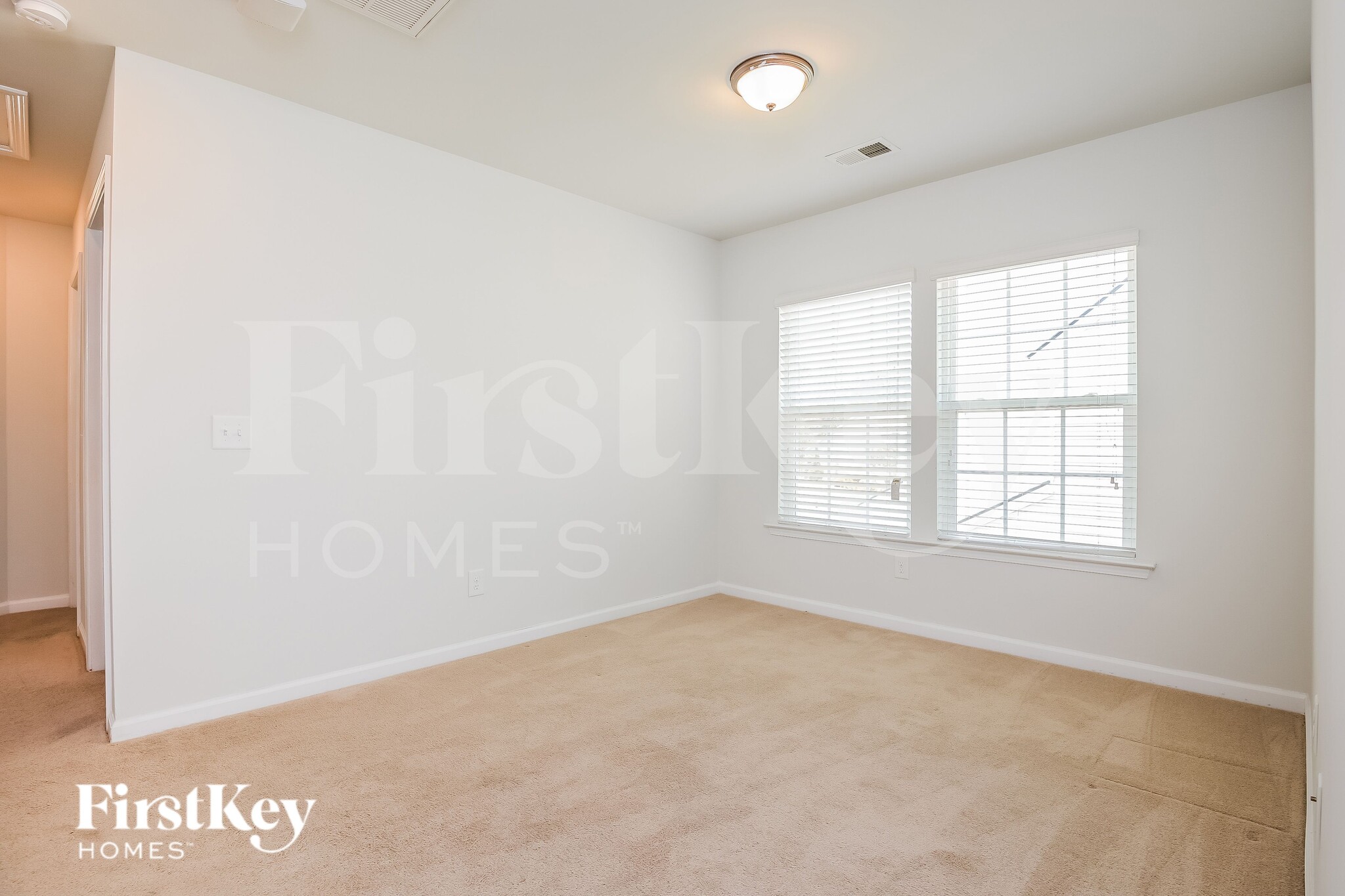 Building Photo - 210 Firewheel Ct