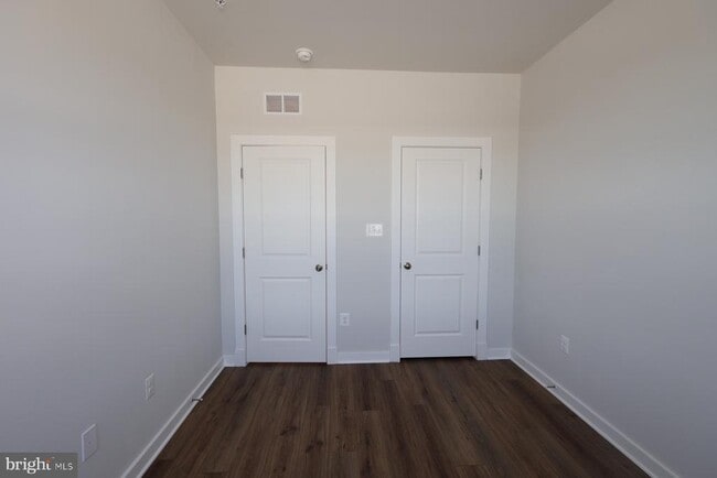 Building Photo - 5014 Henry King Wy