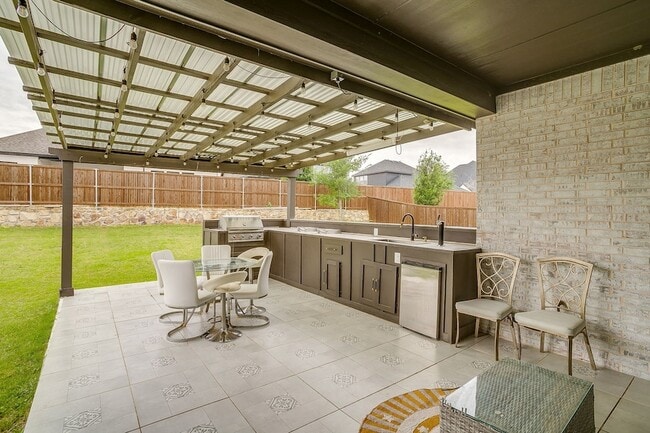 Building Photo - 550 Peppercress Ln