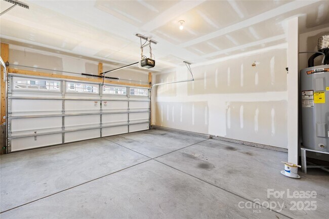 Building Photo - 13319 Savaine St