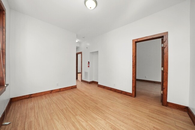 Building Photo - 6540 S Vernon Ave