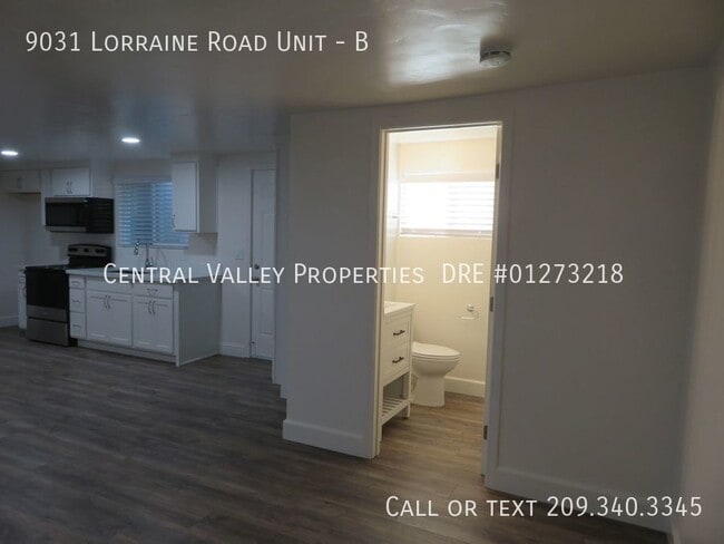 Building Photo - 9031 Lorraine Rd