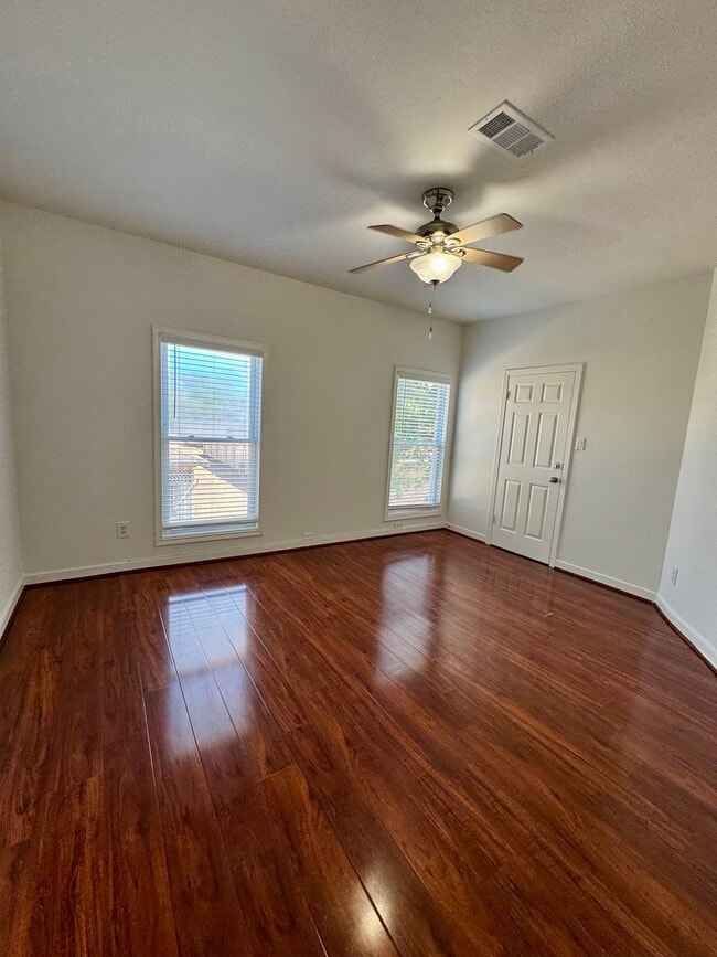 Building Photo - 11854 Taylorcrest Rd