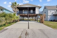 Building Photo - 810 93rd St