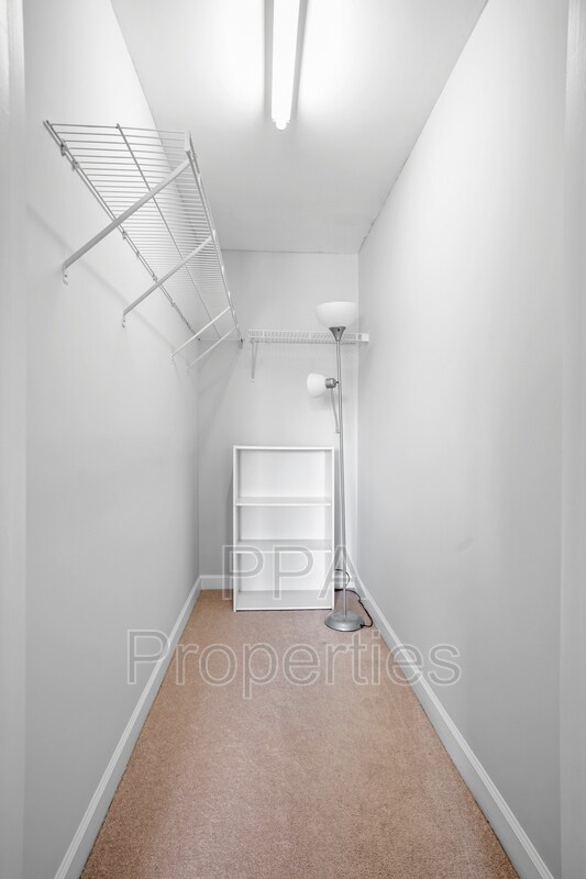 Building Photo - 929 Morreene Rd