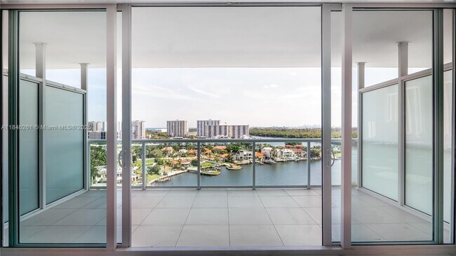 Building Photo - 400 Sunny Isles Blvd