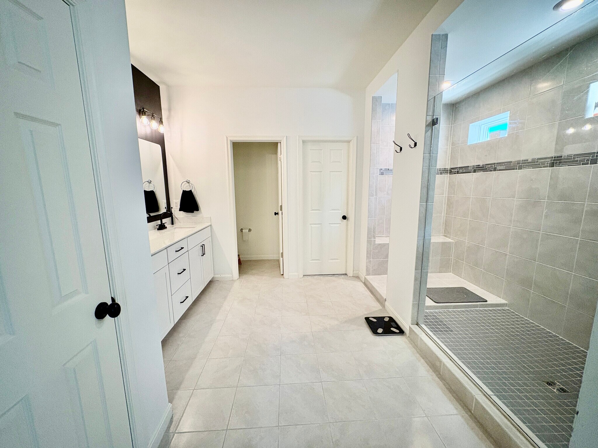 Building Photo - 154 Boxelder Dr