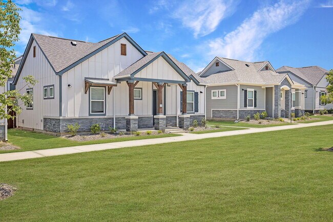 Building Photo - 5609 Wild Acrs