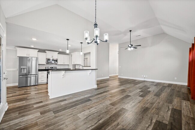 Building Photo - 1796 Rains Rd