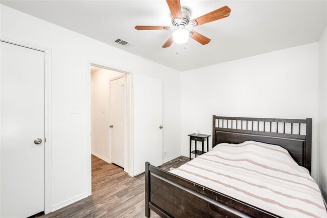 Building Photo - 3503 Larchmont Cove