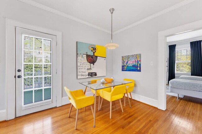 Building Photo - 800 Magnolia Ave