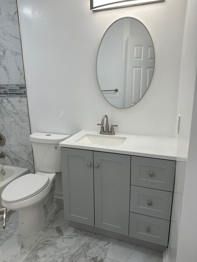 Building Photo - 6113 Lands End Ct