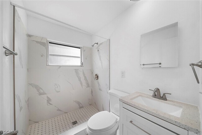 Building Photo - 4339 Mariner Rd