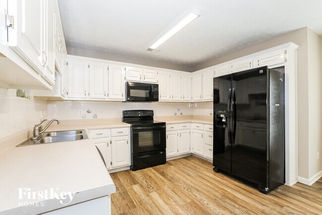 Building Photo - 130 Macadamia Ct