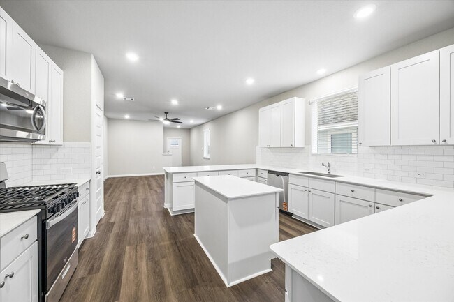 Building Photo - 13520 Sauger Ct