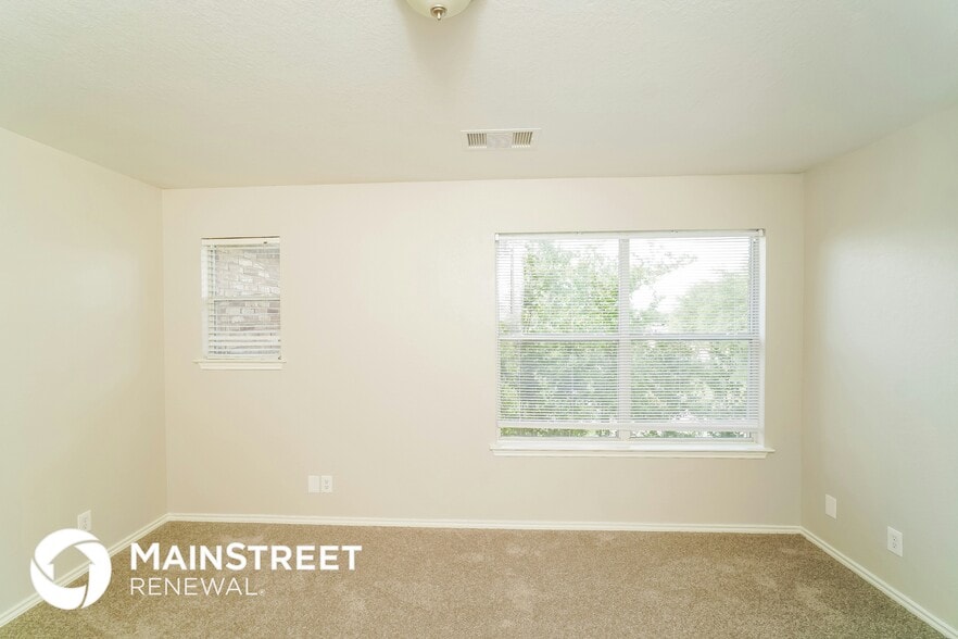 Building Photo - 648 Muskogee Bend