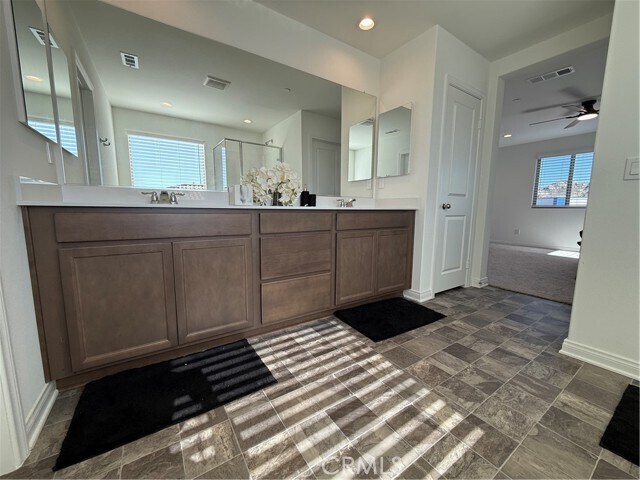 Building Photo - 4461 Hickory Ct