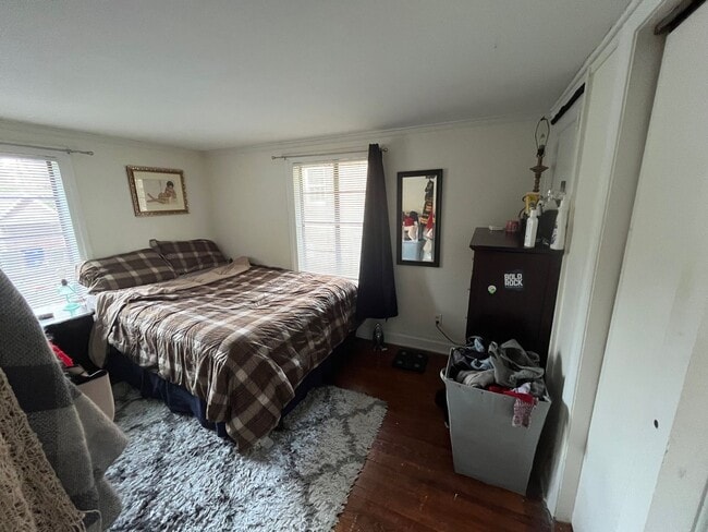 Building Photo - Charming 1BR Apartment Steps from UNC – Water & Electric Included!