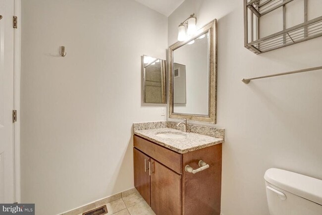 Building Photo - 2501 Sayles Pl SE