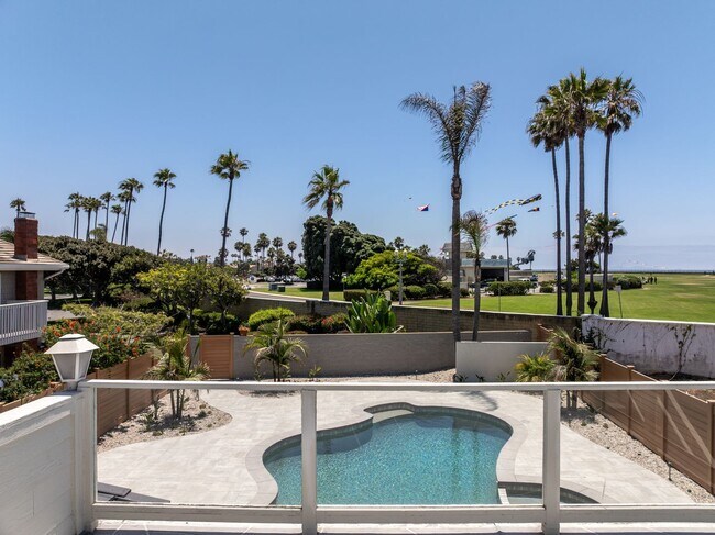 Building Photo - Gorgeous Fully Remodeled 5 Bedroom Home wi...