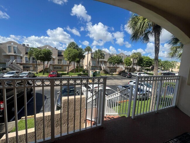Building Photo - 8660 NW 5th Terrace